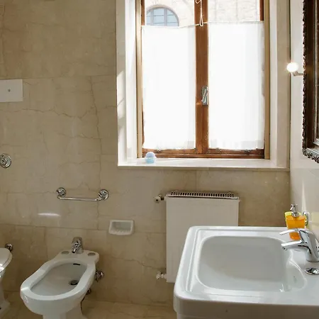 Apartman Ca Lezze Bell'appartamento Nel Cuore Di *