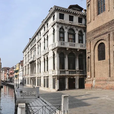 Apartment Ca Lezze Bell'appartamento Nel Cuore Di *
