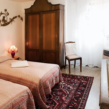 Apartment Ca Lezze Bell'appartamento Nel Cuore Di